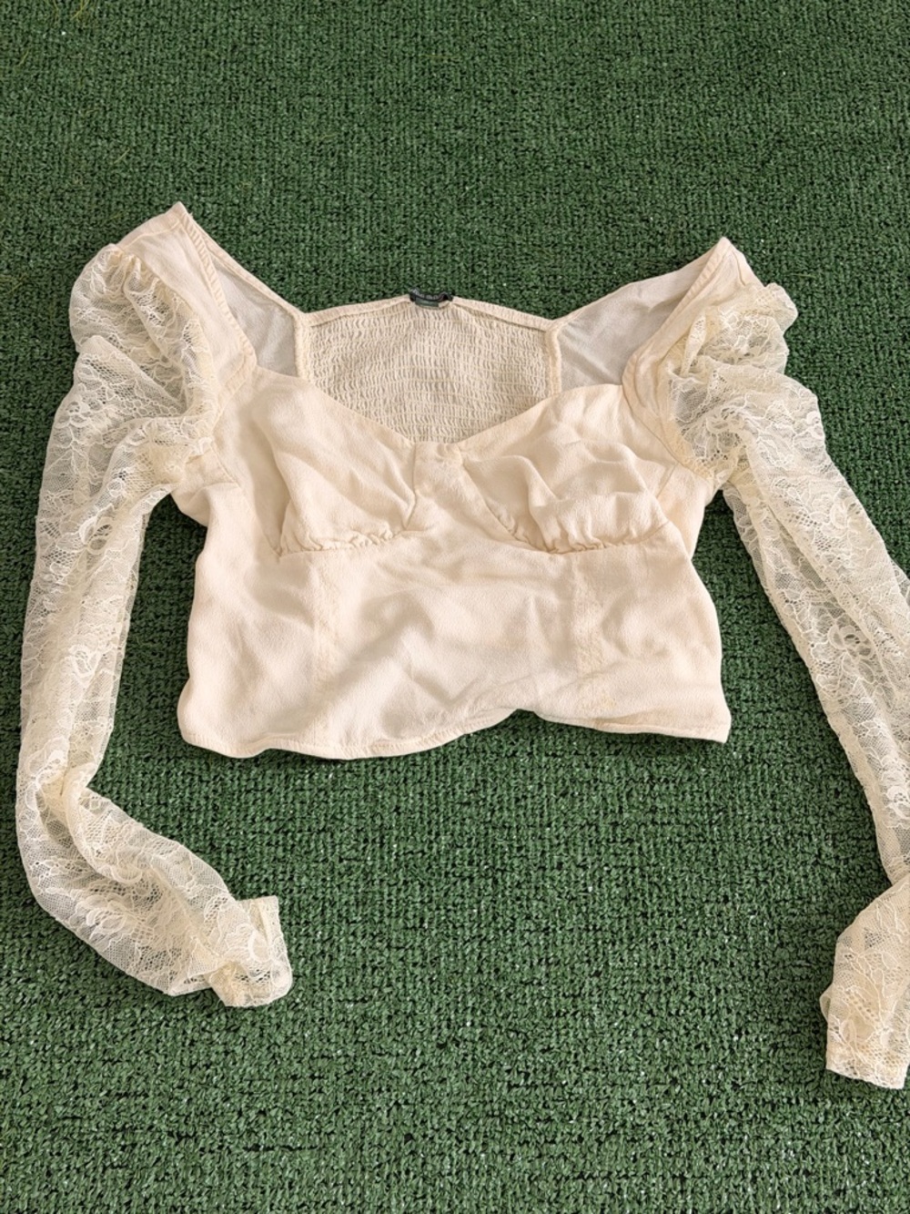 Women’s Cream Lace Puff-Sleeve Crop Top